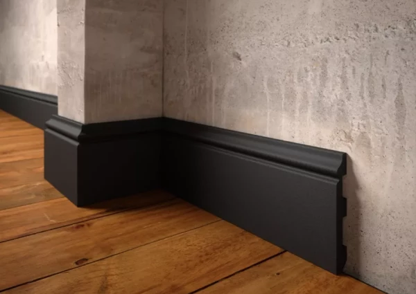 LPC-07 RAL9005 czarna - gotowa do montażu listwa przypodłogowa